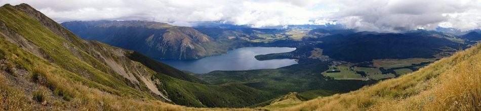 Nach langem Aufstieg: Unser Blick auf die Nelson Lakes. Nelson Lakes