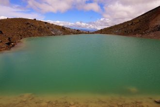 Einer der Emerald Lakes. Die Kraterseen des Tongariro. Einer der Emerald Lakes